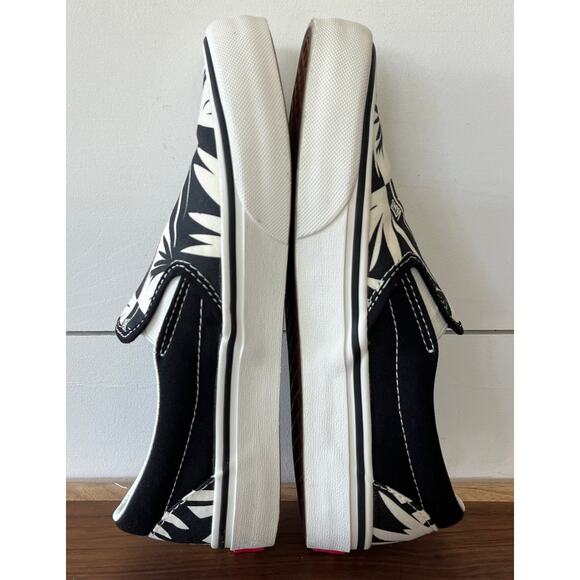 Vans Classic Slip-On UltraCush B/W Mod Size 6.5W / 5M - Picture 6 of 13